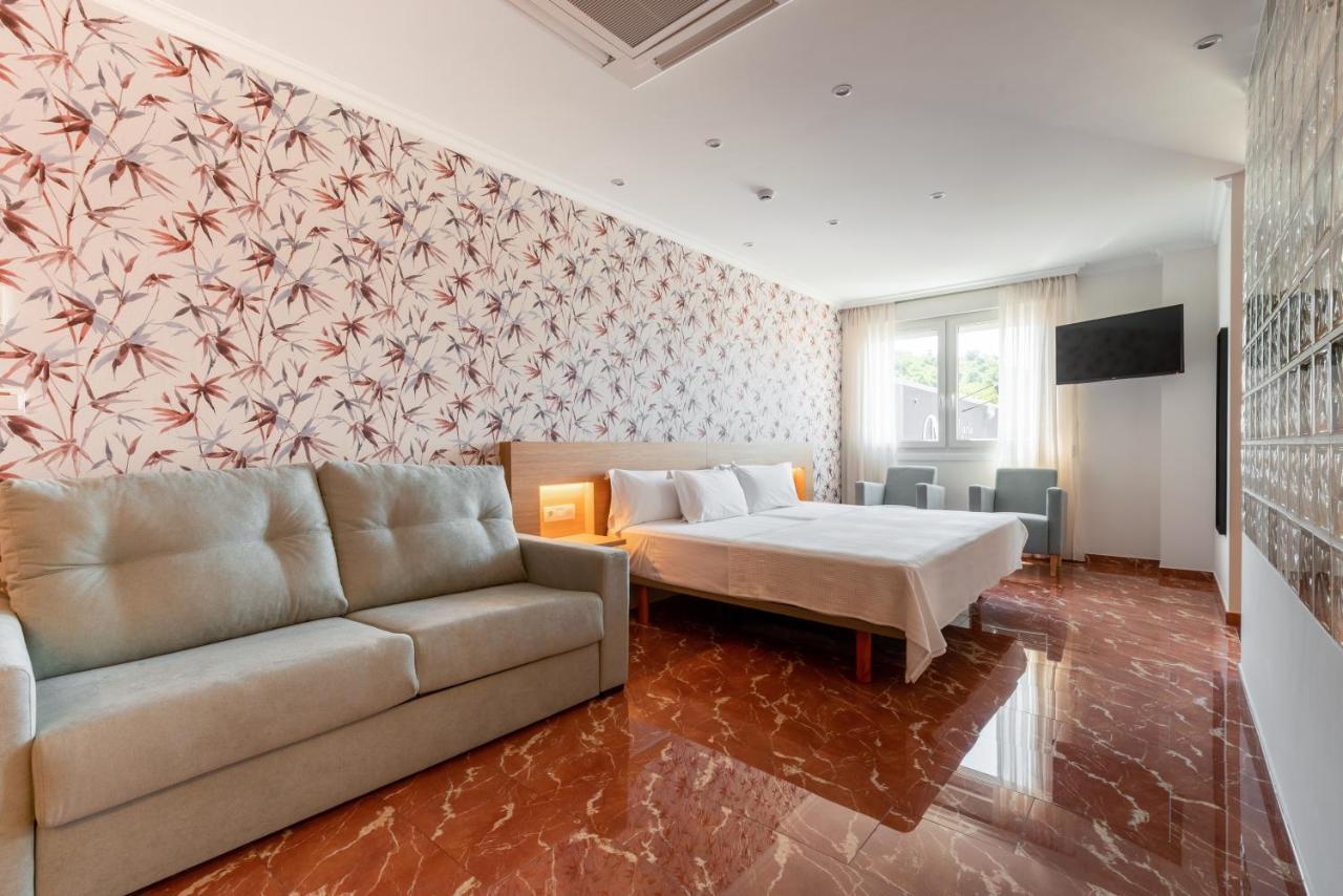 Hotel Condado אורנסה מראה חיצוני תמונה